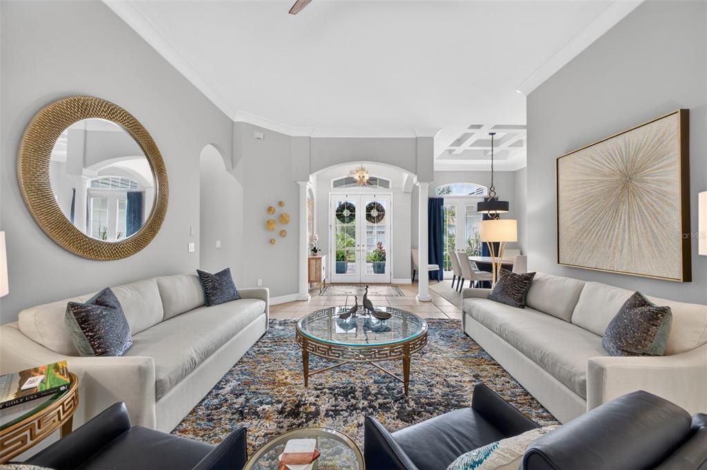 En Venta: $900,000 (3 camas, 3 baños, 2655 Pies cuadrados)