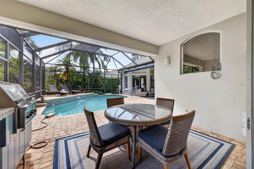 En Venta: $900,000 (3 camas, 3 baños, 2655 Pies cuadrados)