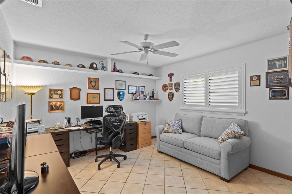 En Venta: $459,900 (3 camas, 2 baños, 2244 Pies cuadrados)