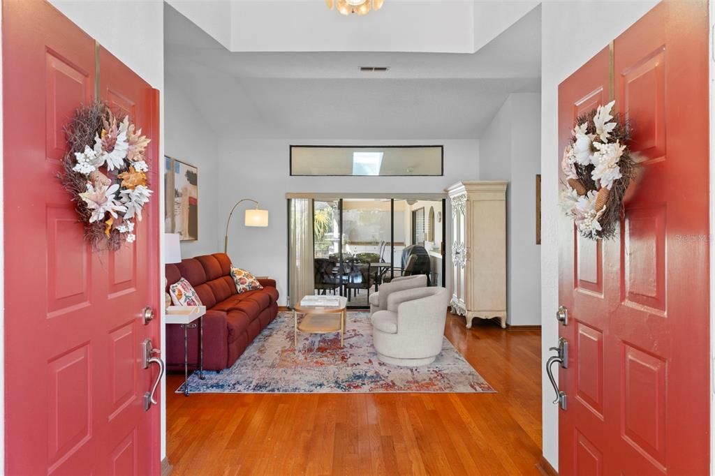 En Venta: $459,900 (3 camas, 2 baños, 2244 Pies cuadrados)