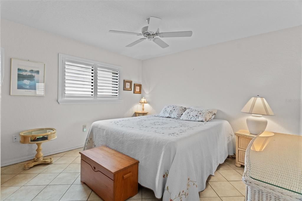 En Venta: $459,900 (3 camas, 2 baños, 2244 Pies cuadrados)