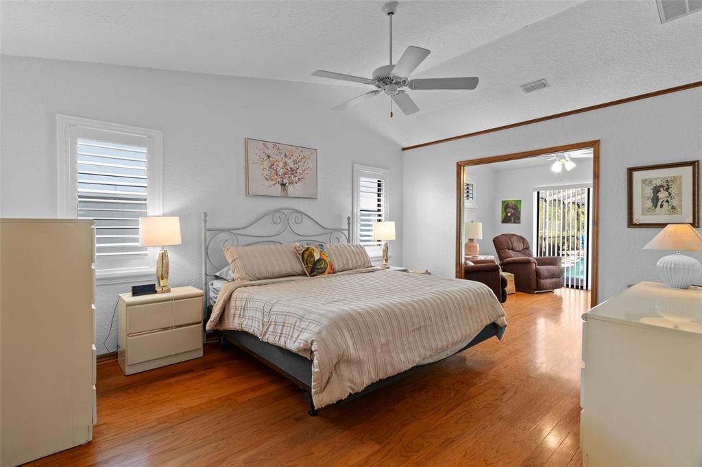 En Venta: $459,900 (3 camas, 2 baños, 2244 Pies cuadrados)