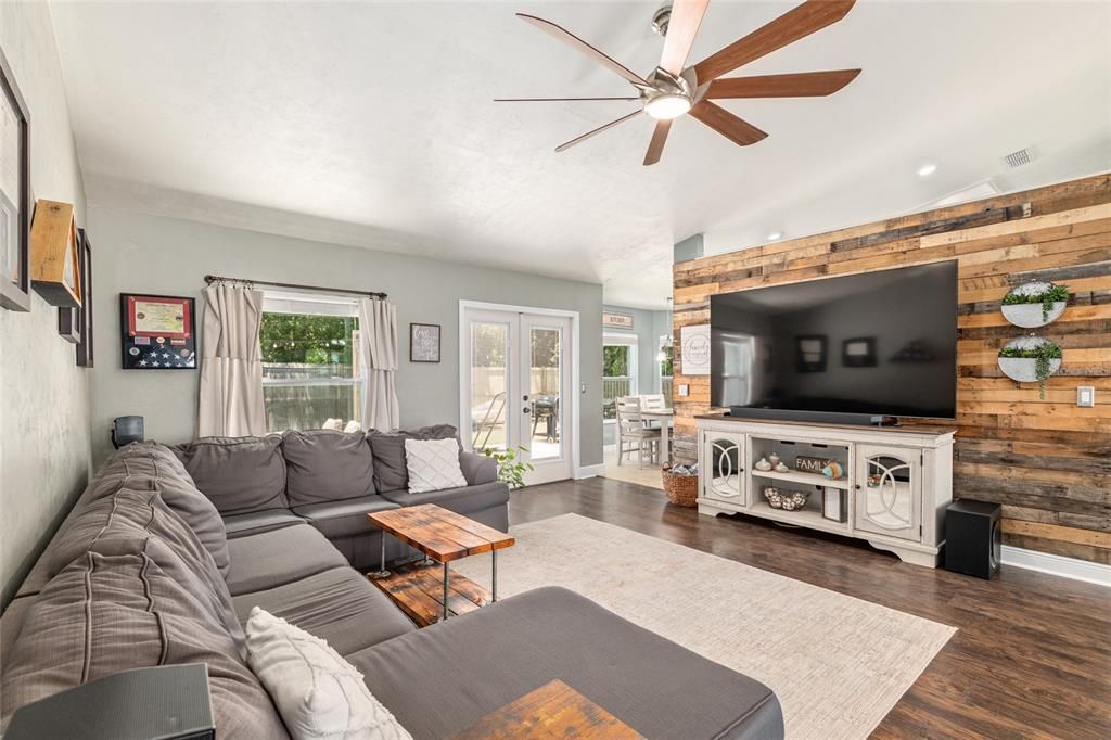 Active With Contract: $345,700 (4 beds, 2 baths, 1790 Square Feet)