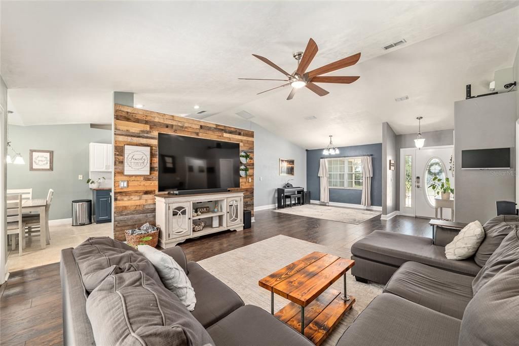 Active With Contract: $345,700 (4 beds, 2 baths, 1790 Square Feet)