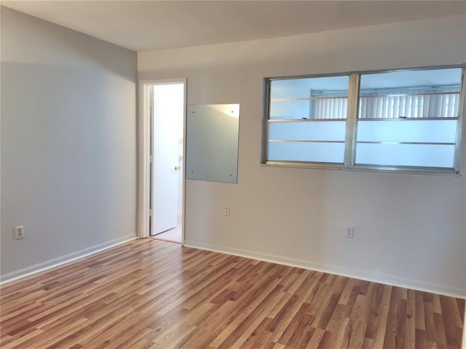 В аренду: $1,400 (2 спален, 2 ванн, 870 Квадратных фут)