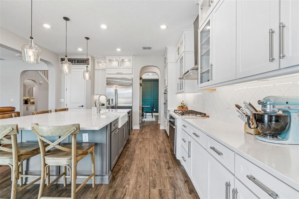 For Sale: $1,150,000 (5 beds, 4 baths, 4218 Square Feet)