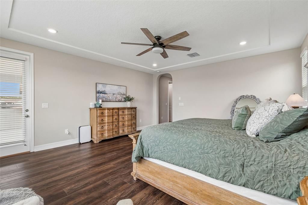 For Sale: $1,150,000 (5 beds, 4 baths, 4218 Square Feet)