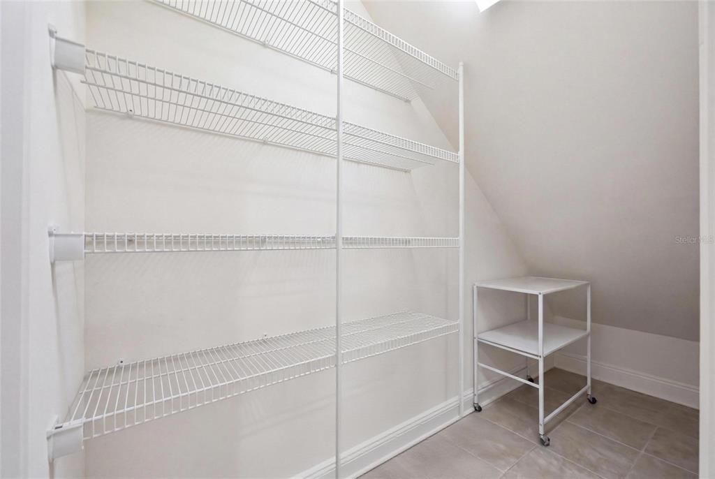 На продажу: $400,000 (3 спален, 2 ванн, 1667 Квадратных фут)