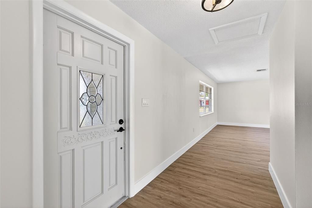 For Sale: $449,900 (3 beds, 2 baths, 1847 Square Feet)