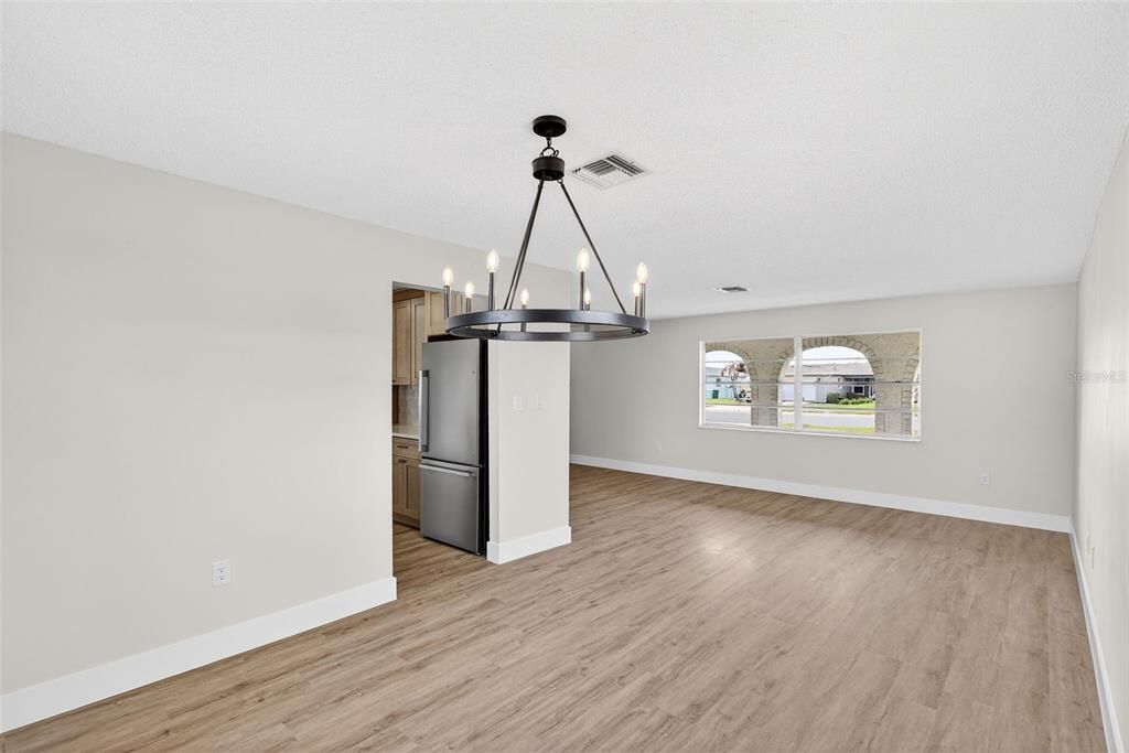 For Sale: $449,900 (3 beds, 2 baths, 1847 Square Feet)