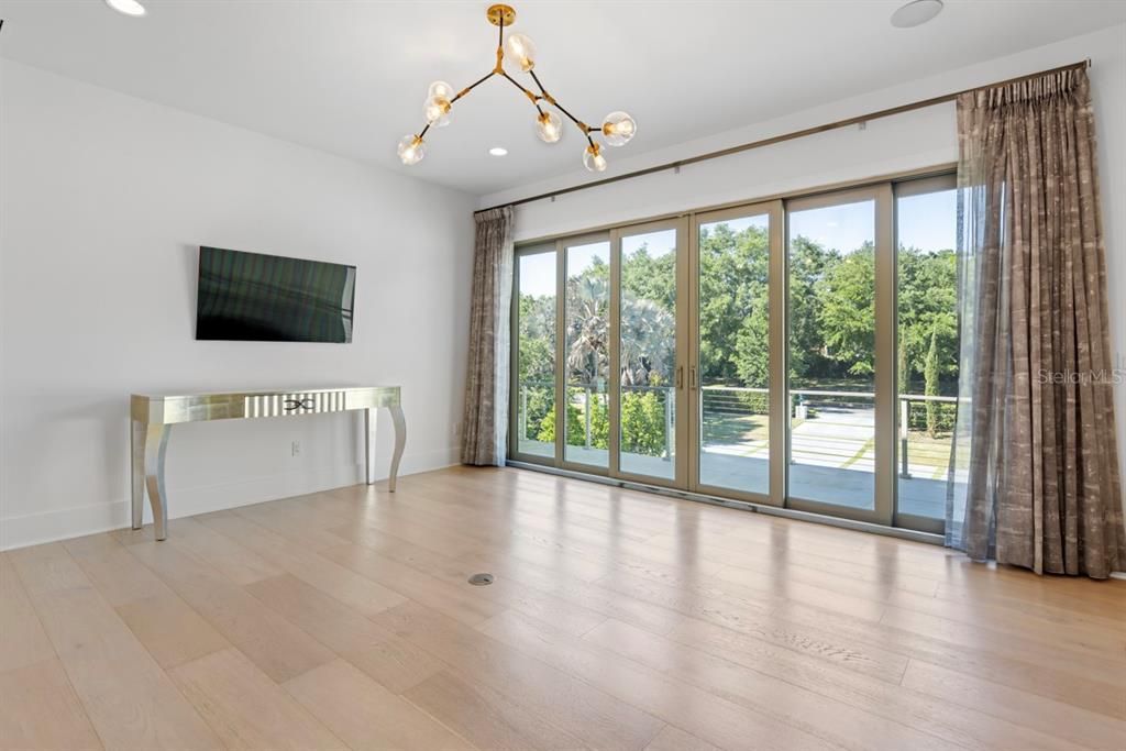 : $12,350,000 (7 beds, 9 baths, 11465 Square Feet)