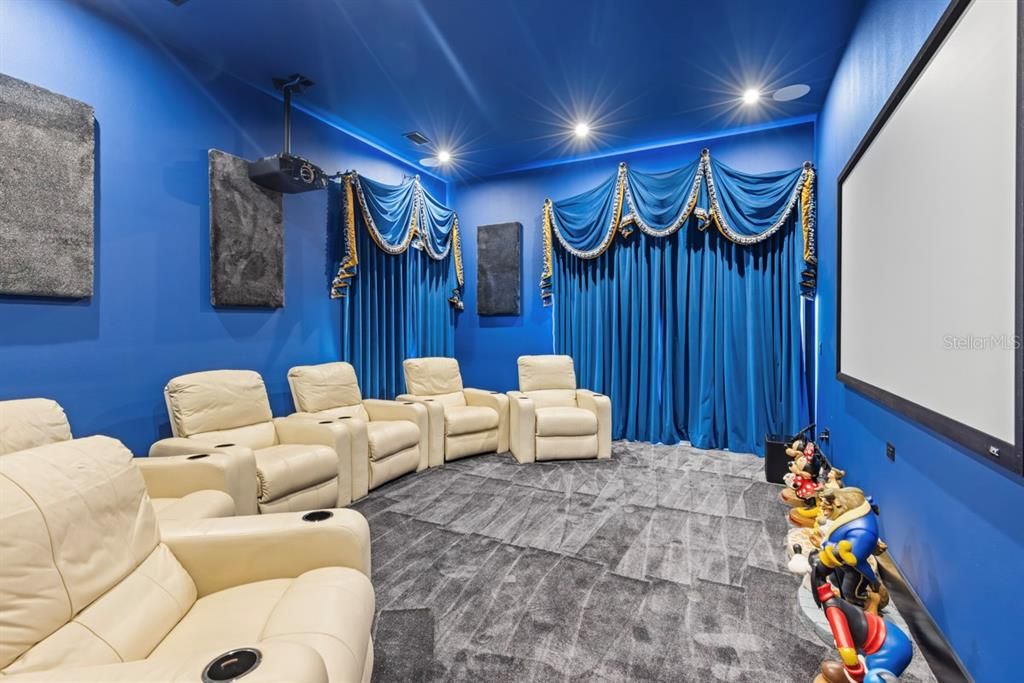 : $12,350,000 (7 beds, 9 baths, 11465 Square Feet)