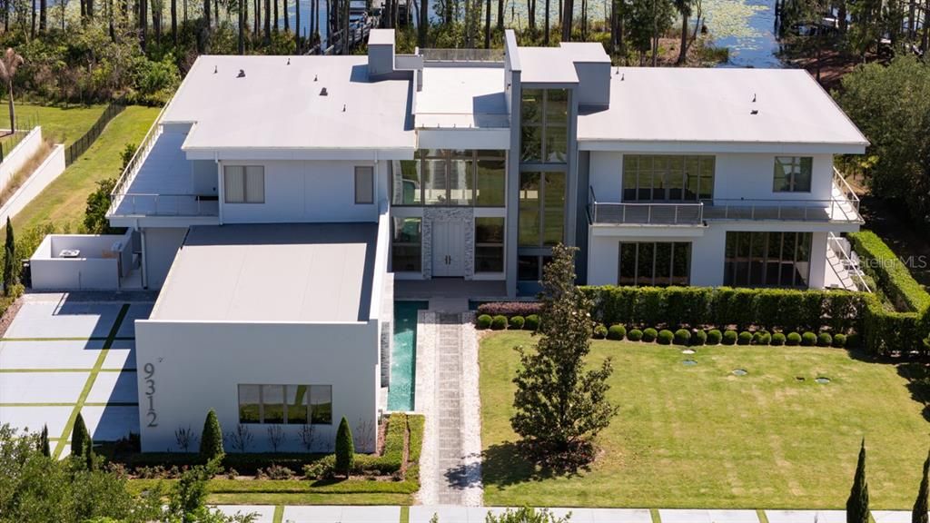 : $12,350,000 (7 beds, 9 baths, 11465 Square Feet)