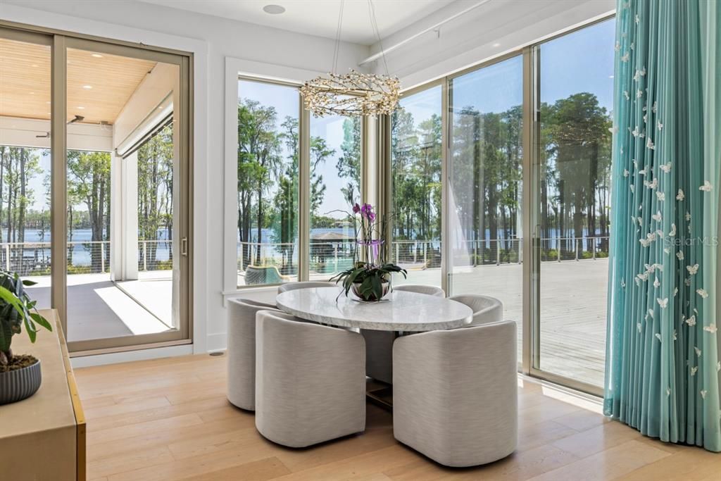 : $12,350,000 (7 beds, 9 baths, 11465 Square Feet)