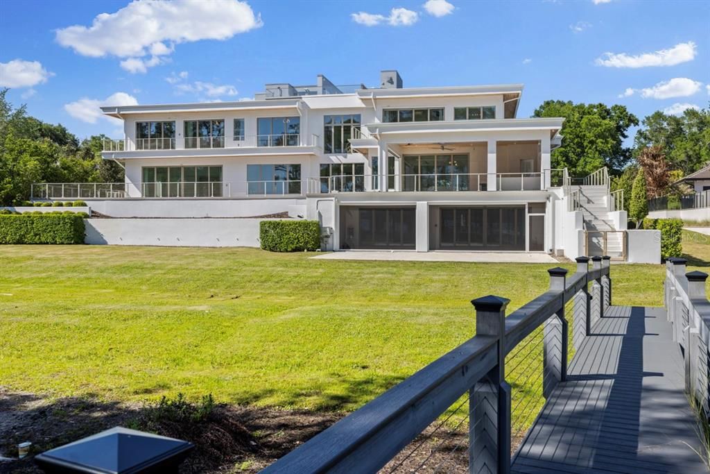 : $12,350,000 (7 beds, 9 baths, 11465 Square Feet)