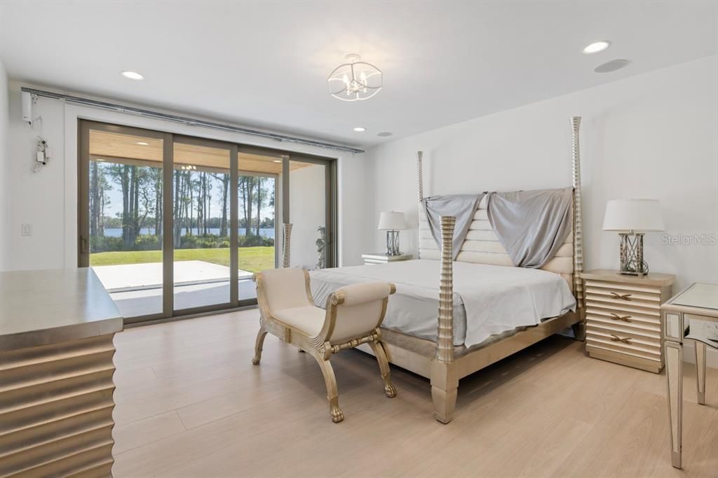 : $12,350,000 (7 beds, 9 baths, 11465 Square Feet)