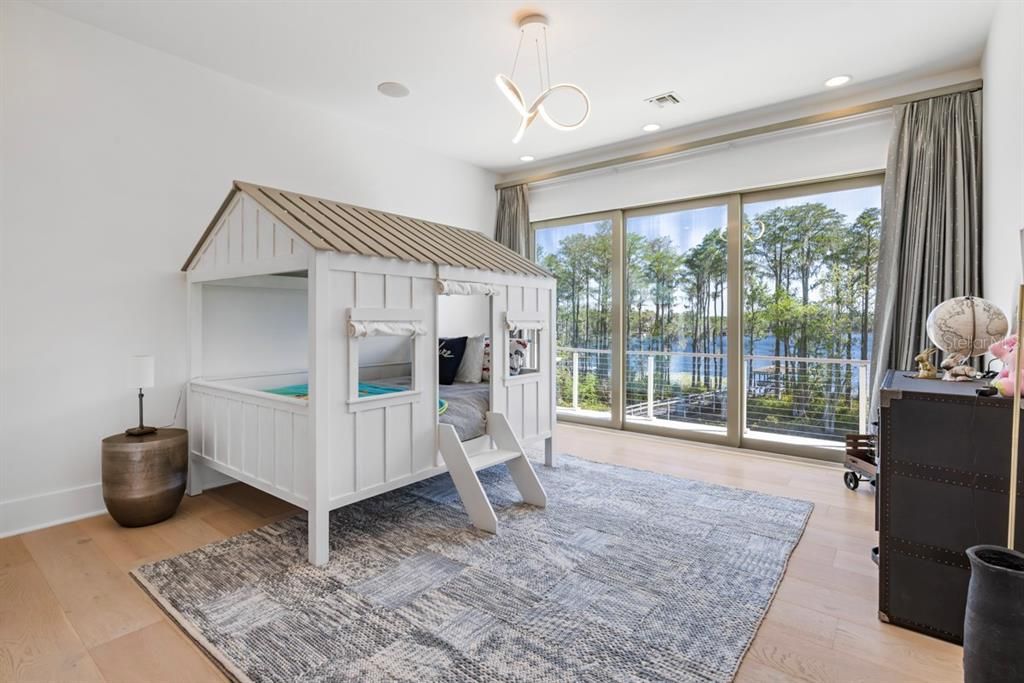 : $12,350,000 (7 beds, 9 baths, 11465 Square Feet)