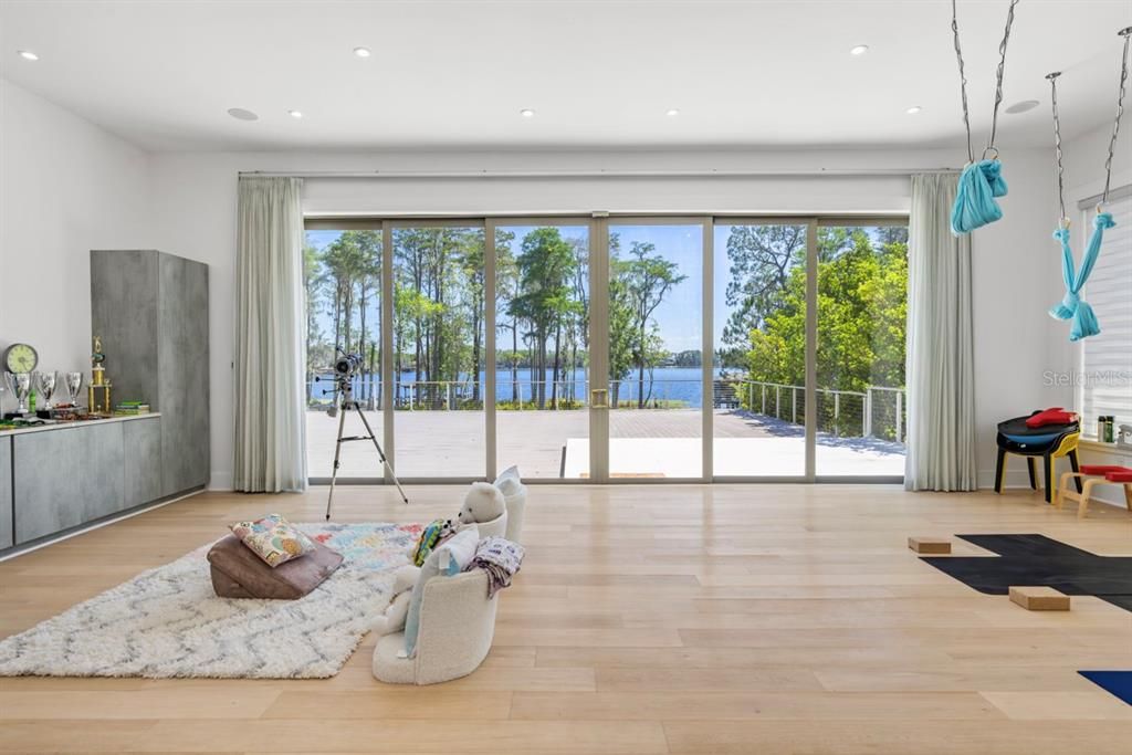 : $12,350,000 (7 beds, 9 baths, 11465 Square Feet)