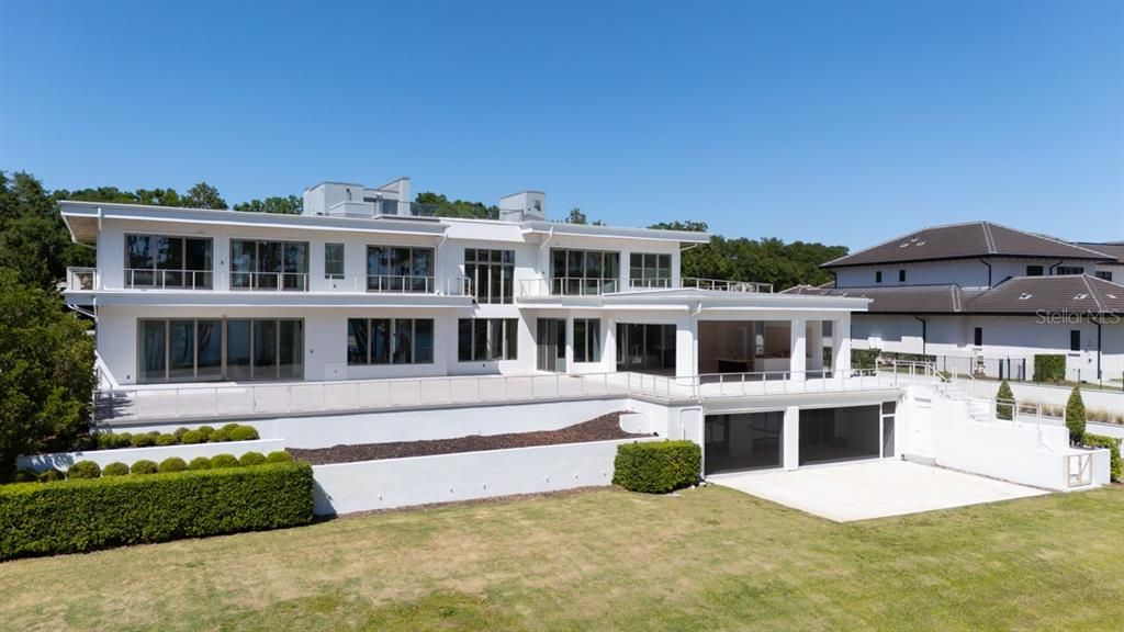 : $12,350,000 (7 beds, 9 baths, 11465 Square Feet)