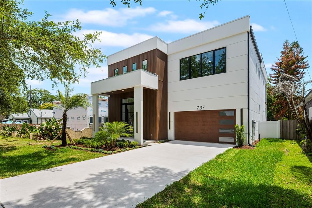 For Sale: $1,695,000 (3 beds, 3 baths, 3266 Square Feet)