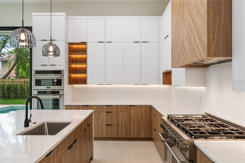 For Sale: $1,695,000 (3 beds, 3 baths, 3266 Square Feet)