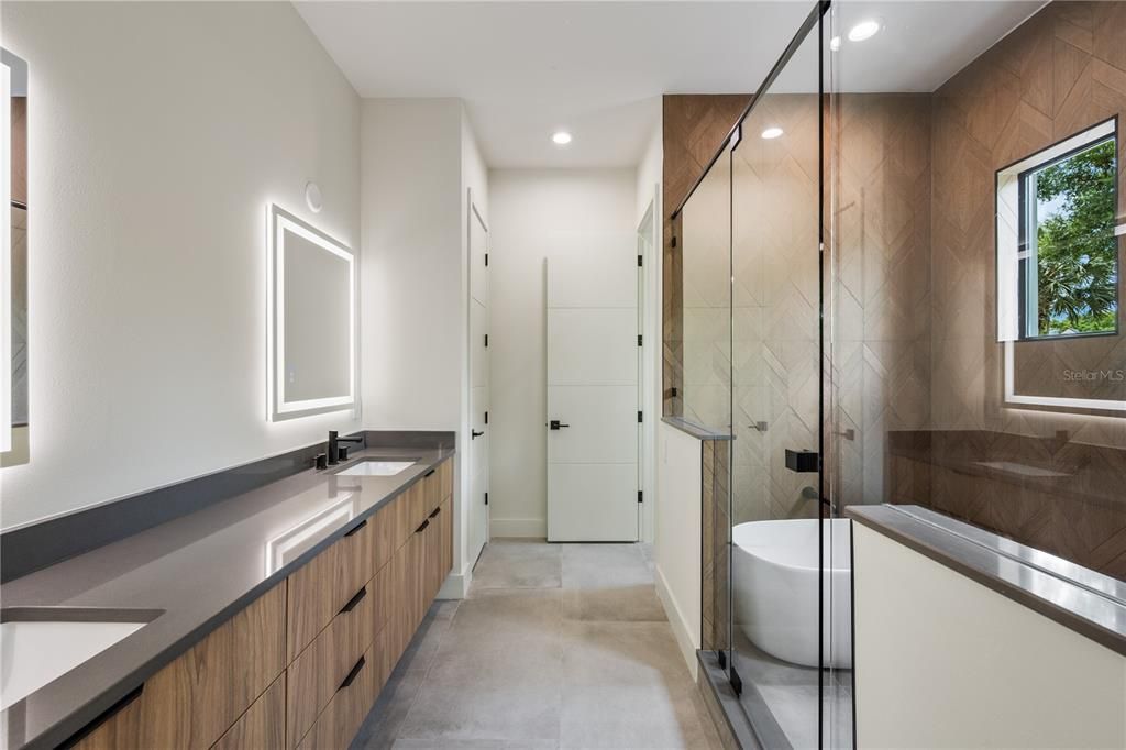 For Sale: $1,695,000 (3 beds, 3 baths, 3266 Square Feet)