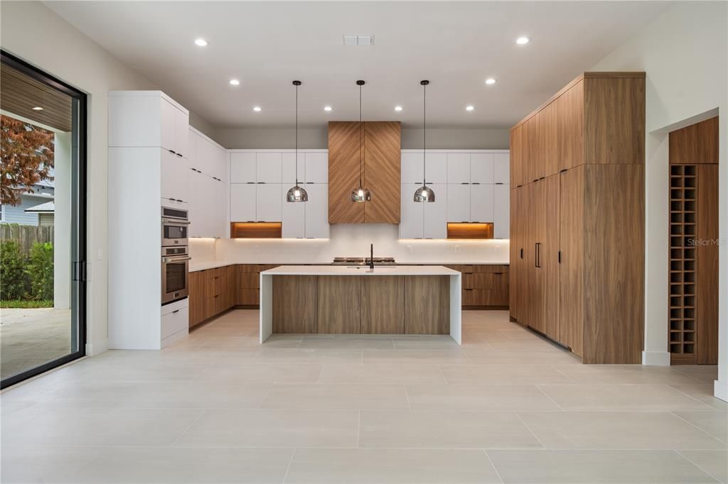For Sale: $1,695,000 (3 beds, 3 baths, 3266 Square Feet)