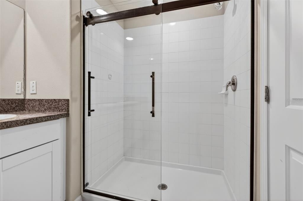 For Sale: $349,000 (4 beds, 2 baths, 1841 Square Feet)