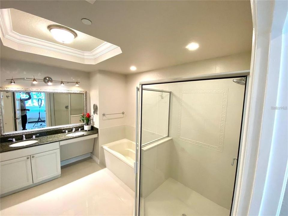 На продажу: $379,000 (3 спален, 3 ванн, 1754 Квадратных фут)