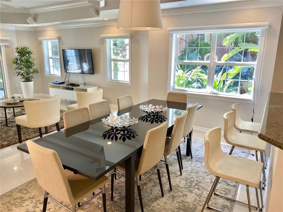На продажу: $379,000 (3 спален, 3 ванн, 1754 Квадратных фут)