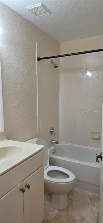 En Renta: $1,350 (2 camas, 1 baños, 850 Pies cuadrados)