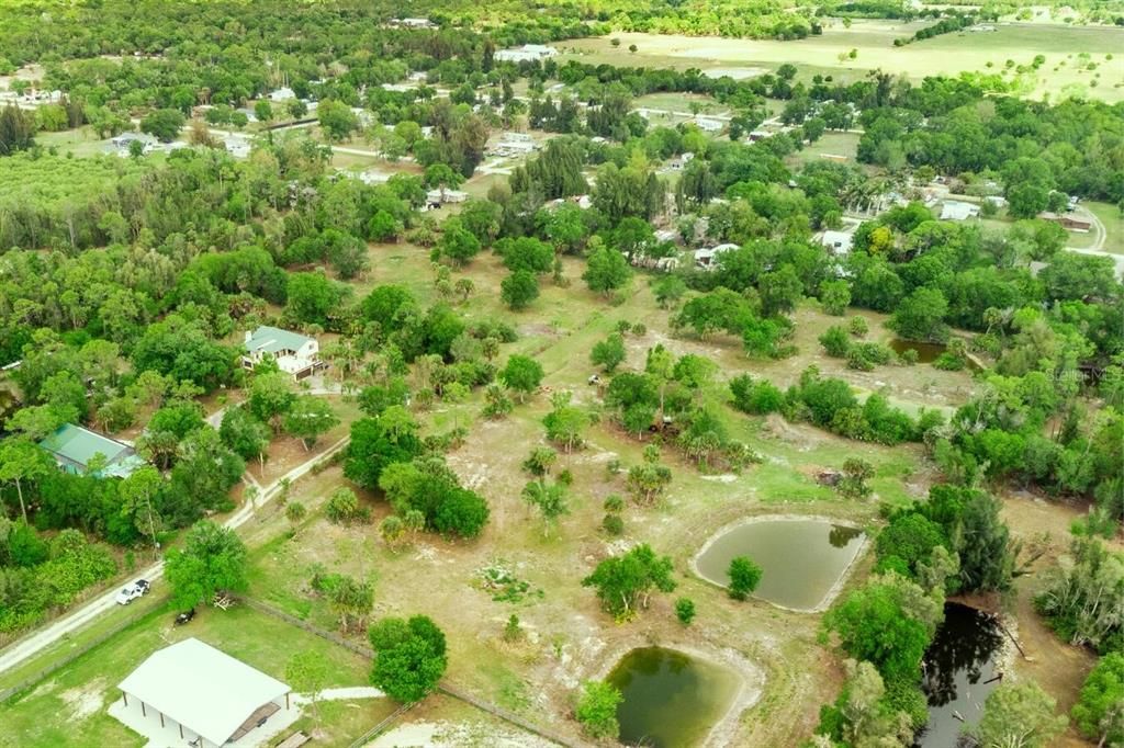 En Venta: $575,000 (4.88 acres)