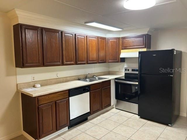 For Rent: $1,550 (1 beds, 1 baths, 696 Square Feet)