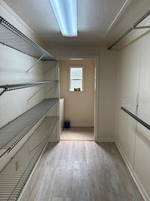For Rent: $1,550 (1 beds, 1 baths, 696 Square Feet)