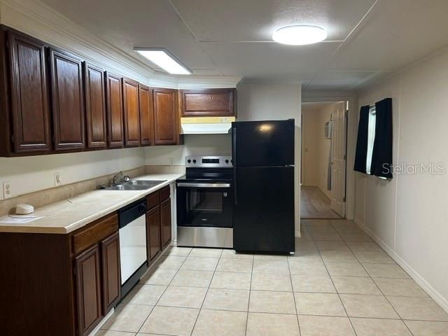 For Rent: $1,550 (1 beds, 1 baths, 696 Square Feet)