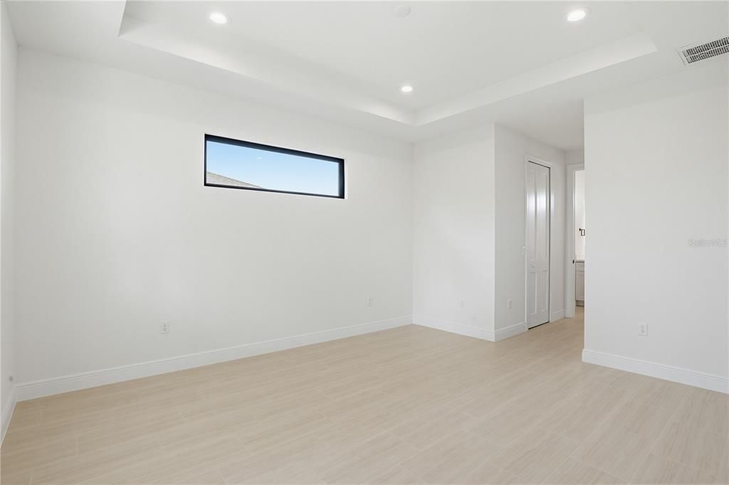 For Sale: $415,000 (3 beds, 2 baths, 1800 Square Feet)