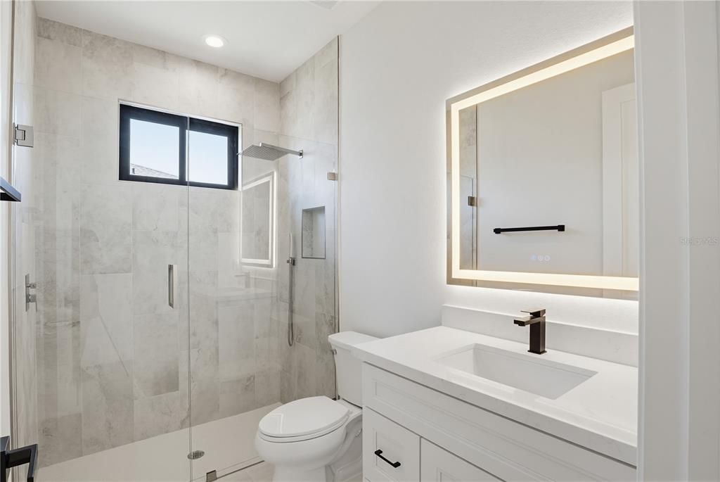 For Sale: $415,000 (3 beds, 2 baths, 1800 Square Feet)