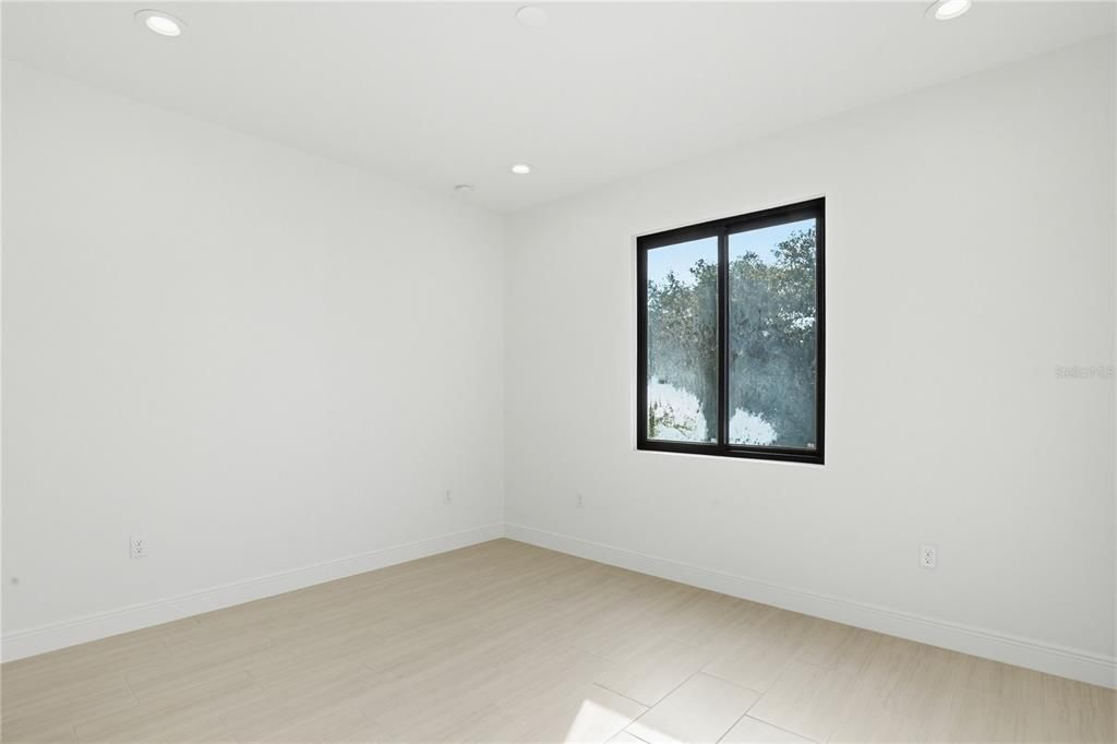 For Sale: $415,000 (3 beds, 2 baths, 1800 Square Feet)