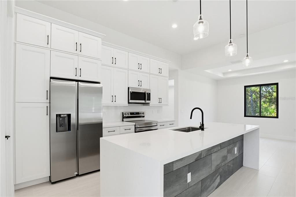 For Sale: $415,000 (3 beds, 2 baths, 1800 Square Feet)