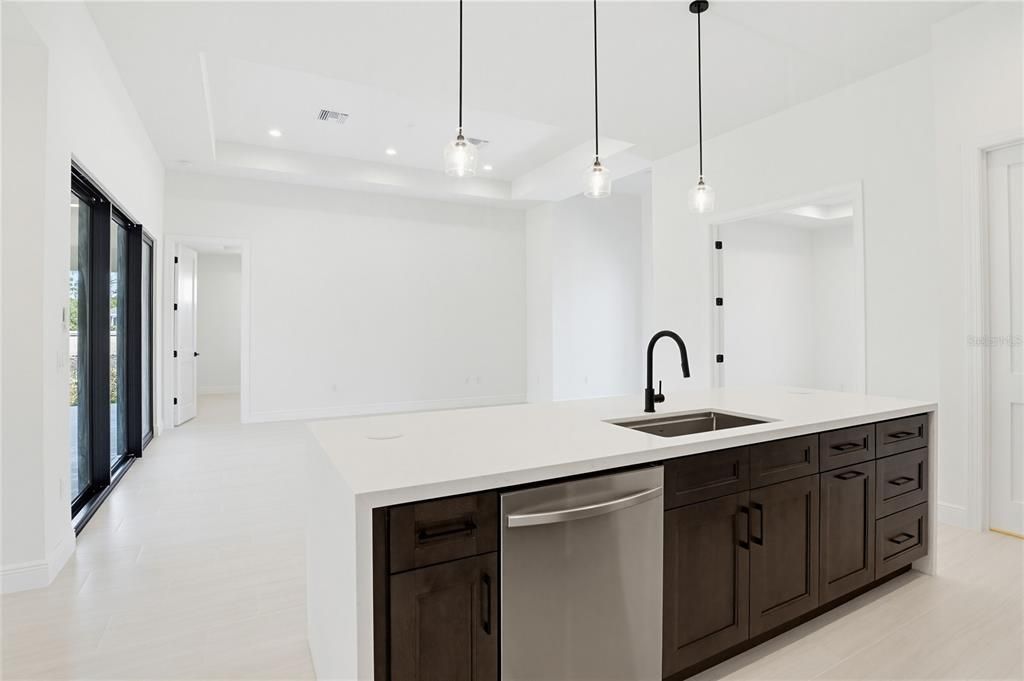 For Sale: $415,000 (3 beds, 2 baths, 1800 Square Feet)