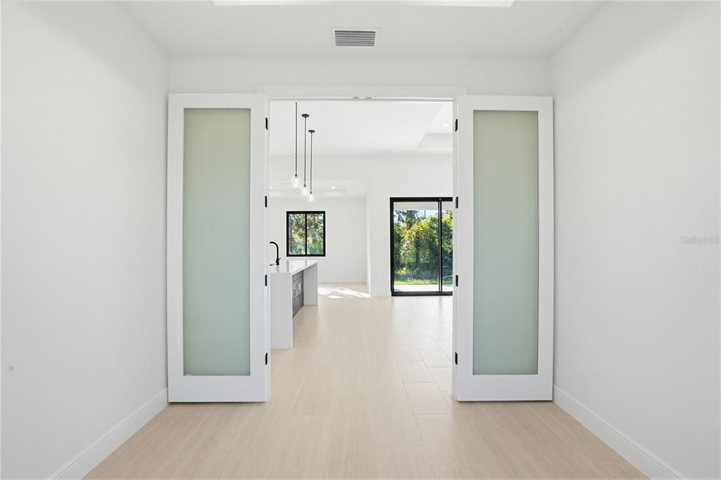 For Sale: $415,000 (3 beds, 2 baths, 1800 Square Feet)