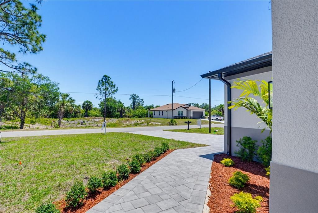 For Sale: $415,000 (3 beds, 2 baths, 1800 Square Feet)