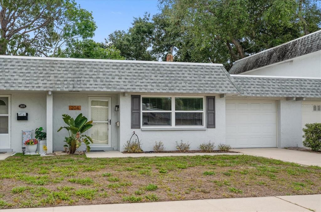 Active With Contract: $172,000 (1 beds, 2 baths, 825 Square Feet)