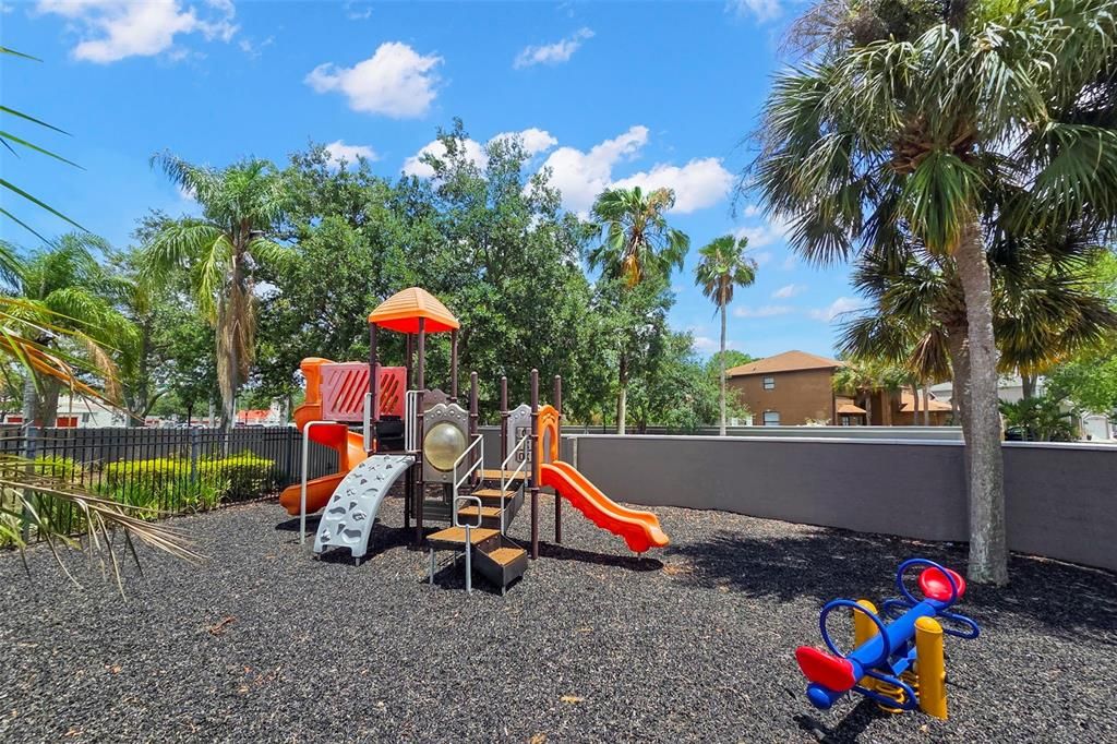 En Venta: $585,000 (6 camas, 2 baños, 2867 Pies cuadrados)
