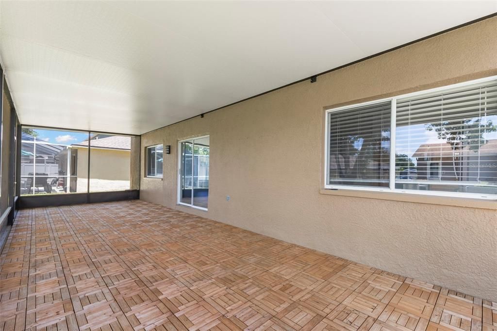 En Venta: $585,000 (6 camas, 2 baños, 2867 Pies cuadrados)
