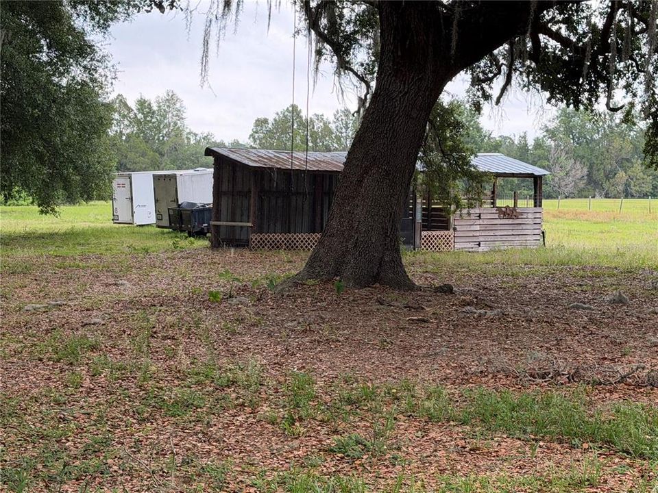 For Sale: $399,900 (2 beds, 1 baths, 1008 Square Feet)