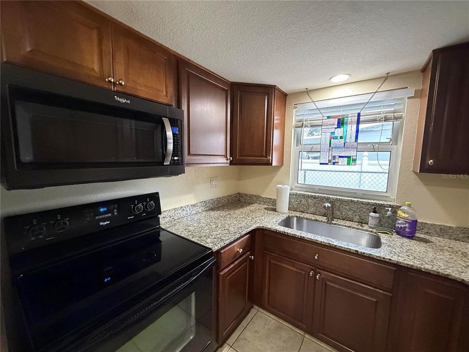 Activo con contrato: $467,000 (2 camas, 2 baños, 1269 Pies cuadrados)