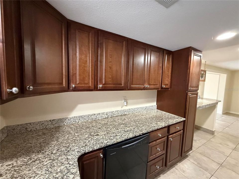 Activo con contrato: $467,000 (2 camas, 2 baños, 1269 Pies cuadrados)