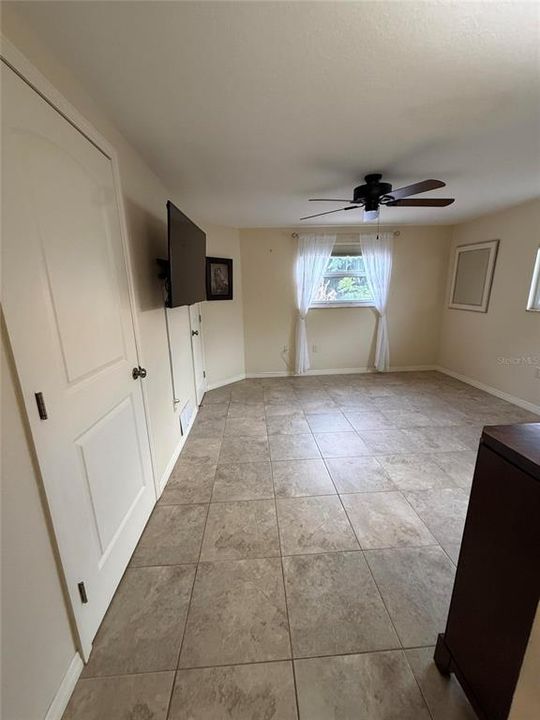 Activo con contrato: $467,000 (2 camas, 2 baños, 1269 Pies cuadrados)