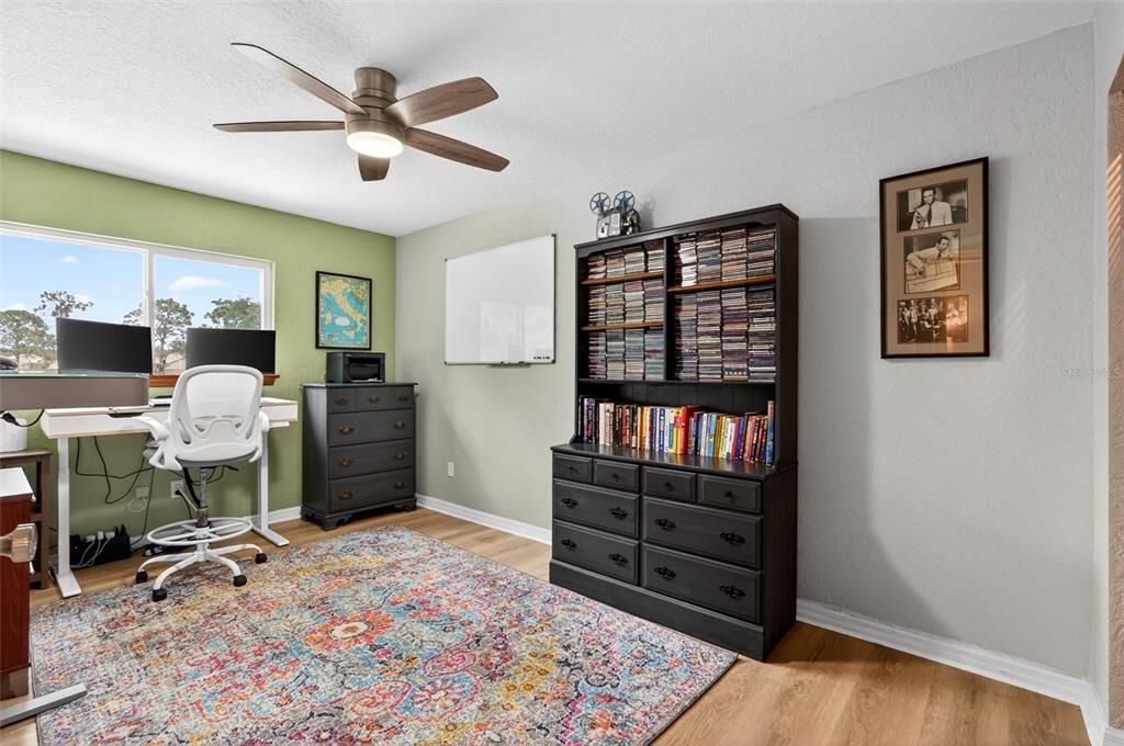 For Sale: $289,900 (3 beds, 2 baths, 1690 Square Feet)